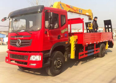 الصين دونغفنغ 4 × 2 شاحنة محمولة على رافعة / 5 طن موبايل كرين عالية الأداء المزود