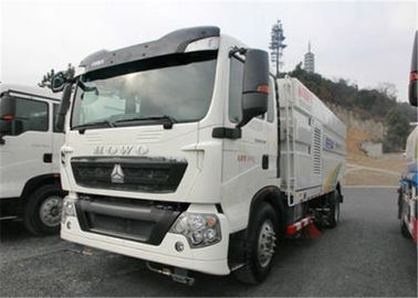 الصين HOWO LHD 4000 L مزبلة شارع كاسحة شاحنة ، شاحنة تنظيف الطريق نوع الرطب / النوع الجاف المزود
