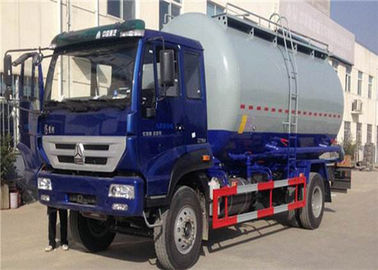 الصين الشاحنات HOWO 6 عجلة الاسمنت تحمل ، شاحنة صهريج السائبة 4 × 2 10m3 السلامة العالية / الموثوقية المزود