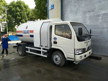 الصين 5M3 2.5 طن Bobtail LPG شاحنة 5000L 2.5T CSCBOB مع LPG اسطوانات ملء المزود